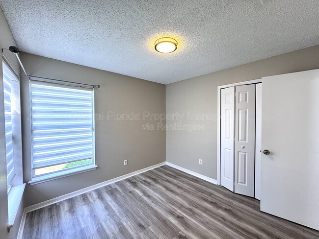 Building Photo - 7305 Marseille Cir