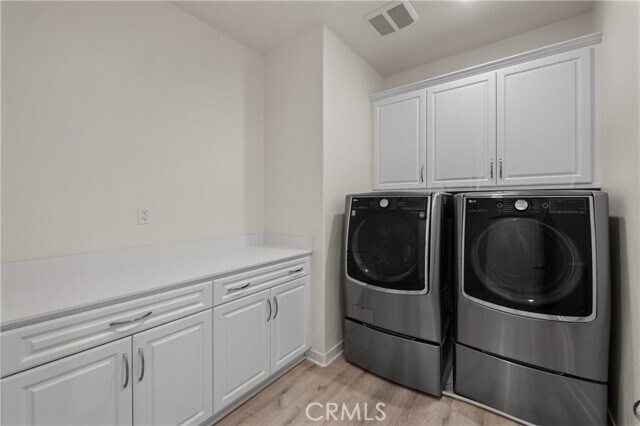 Building Photo - 50105 Rocamora St