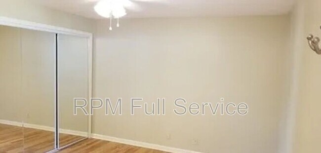 Building Photo - 5000 McMurray Ct