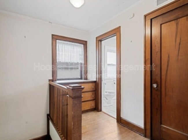 Building Photo - 4652 N Kenwood Ave