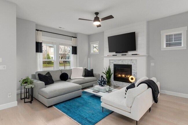 Building Photo - Modern Comfort Meets Timeless Style in the...