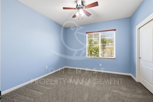 Building Photo - 2127 Ranch View Dr