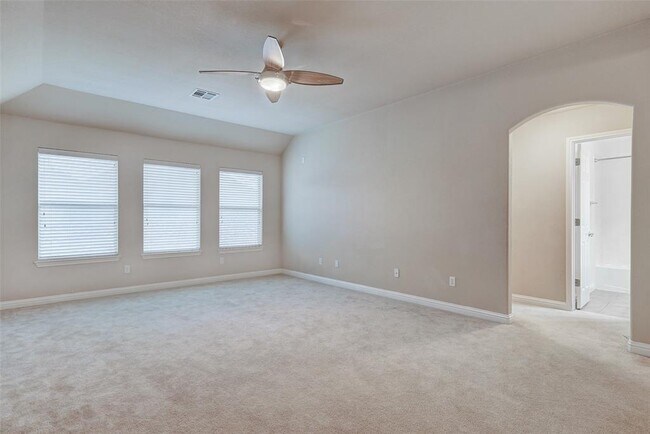 Building Photo - 3129 Goldenoak Cir