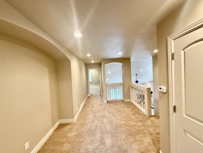 Building Photo - 2028 E 4500 S