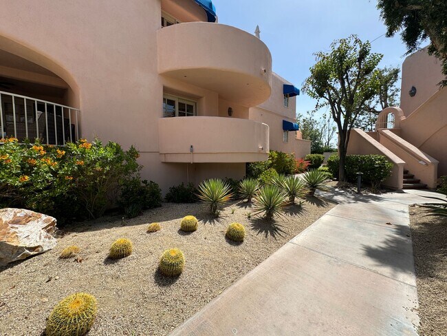 Building Photo - AVAILABLE NOW!! Charming FURNITURE OPTIONAL 1 Bed/2 Bath In Palm Springs Deauville Community!!