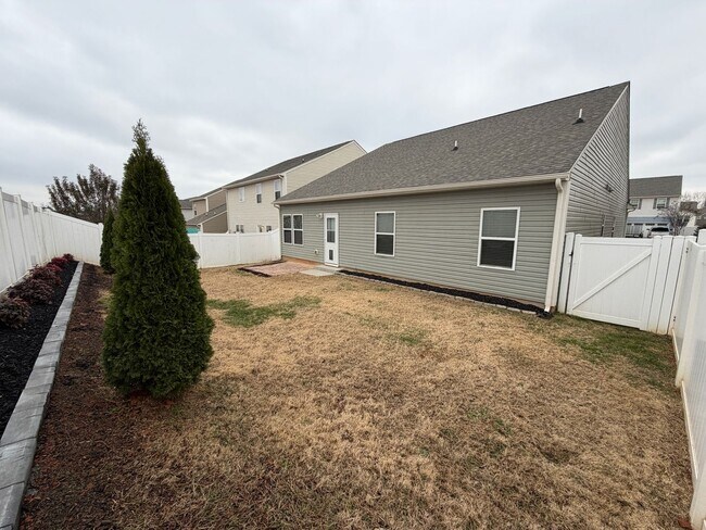 Building Photo - Troutman Area - 3 BR / 2 BA + Garage