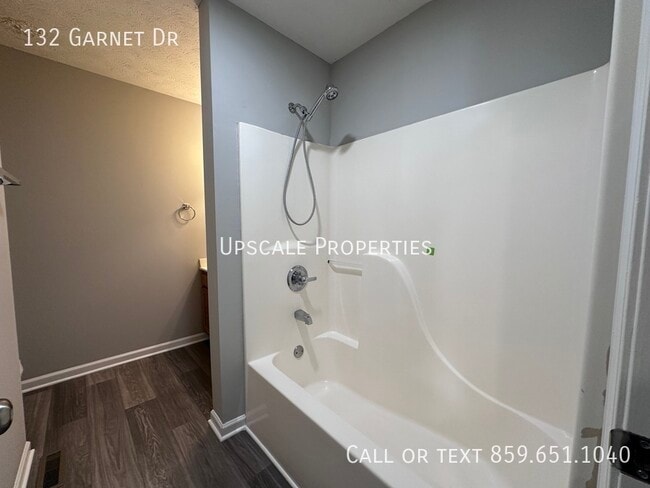 Building Photo - 132 Garnet Dr