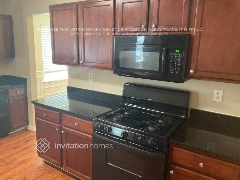 Building Photo - 362 Kentwood Springs Dr