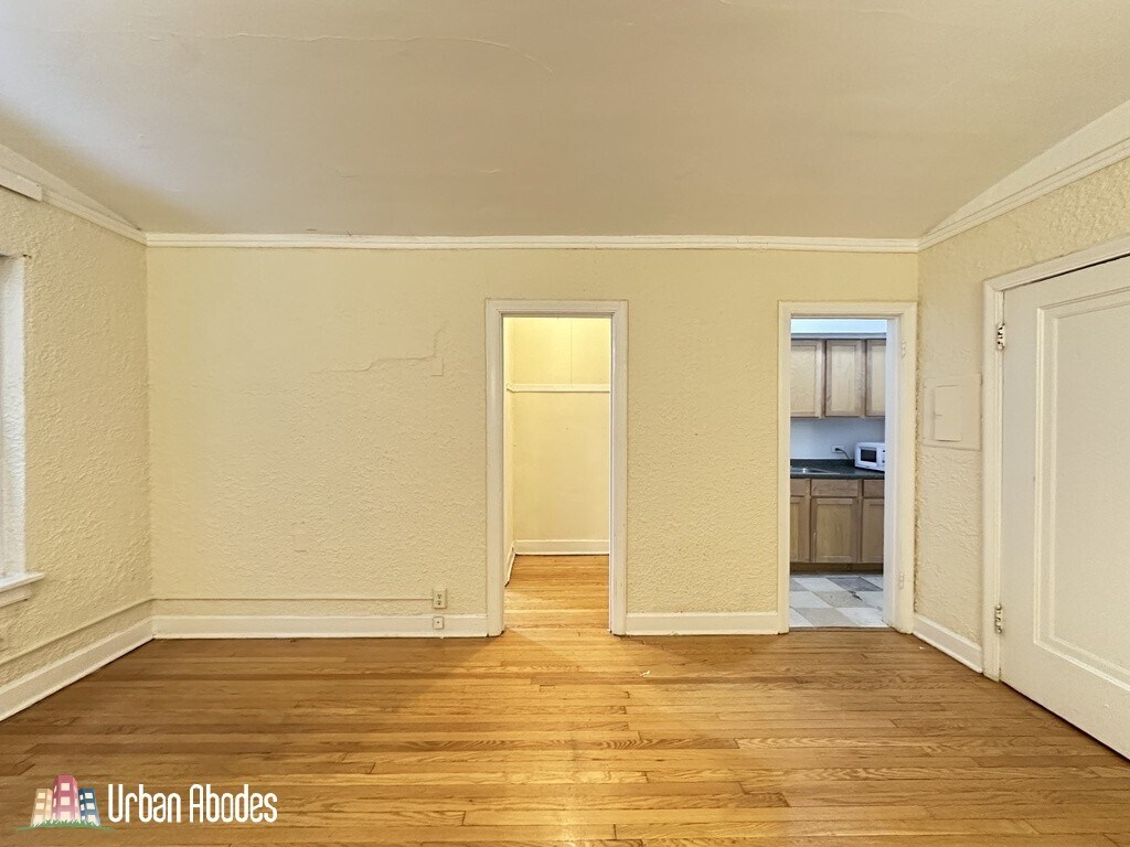 Building Photo - 532 W Arlington Pl