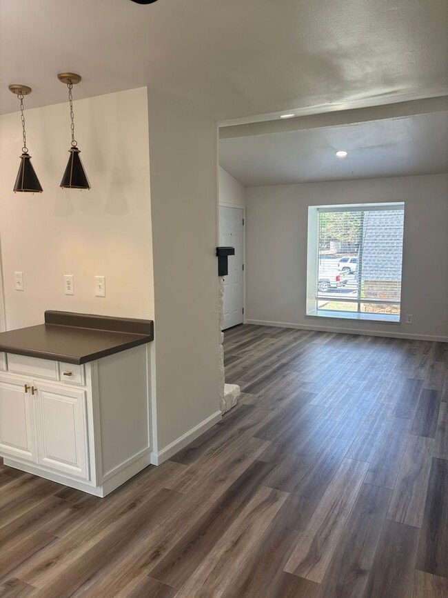 Building Photo - Charming 1BR Condo in Tulsa