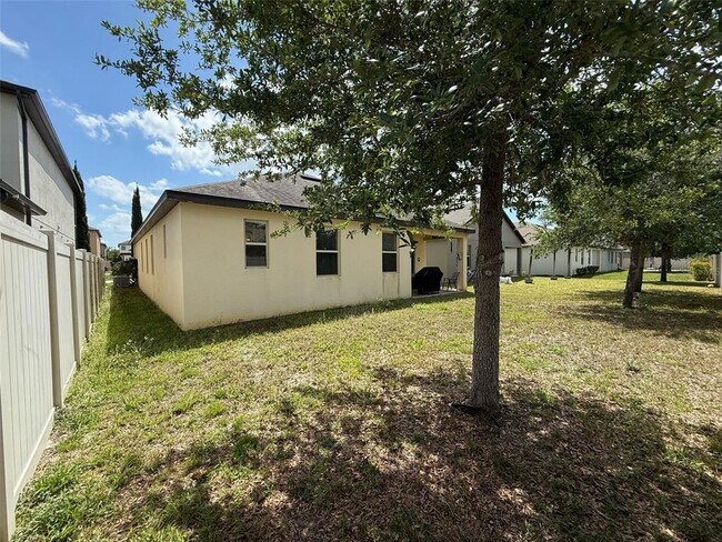 Building Photo - 5151 Ravena Ave E