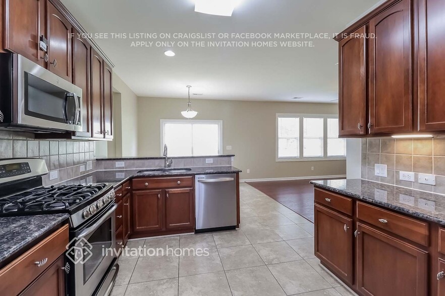 Building Photo - 16013 Caranna Ct