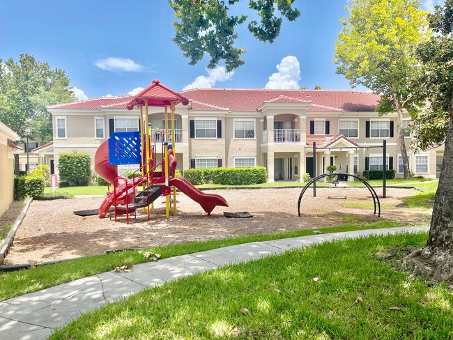 Building Photo - Barksdale 2 Bed / 2 Bath