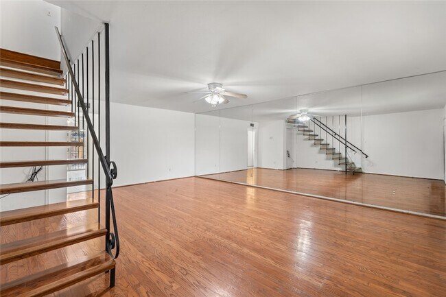 Building Photo - 8238 Fondren Rd