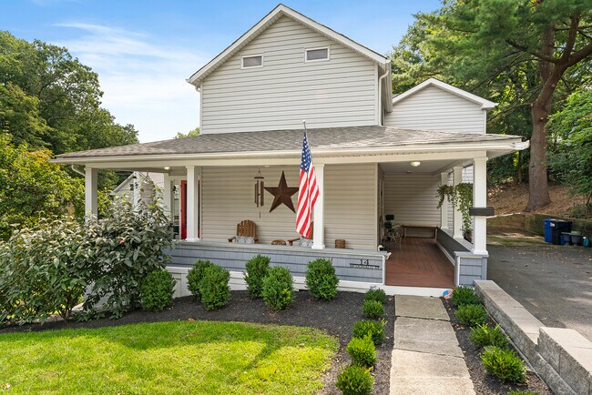 Building Photo - 14 Mc Donald St