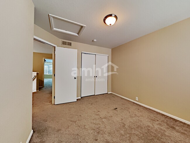 Building Photo - 15625 E 99th Ave