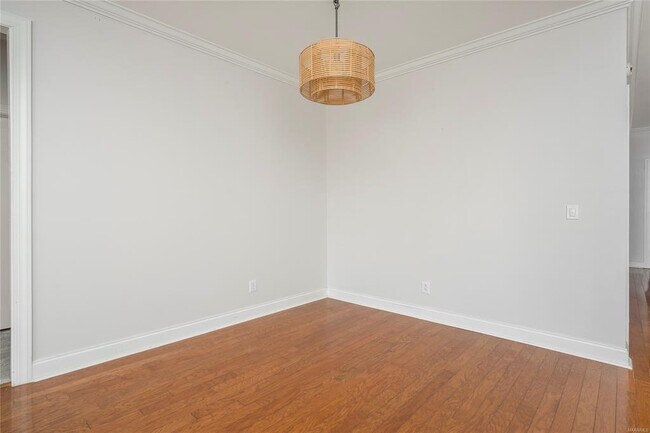 Building Photo - 5540 Ash Grove Cir