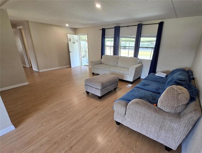 Building Photo - 1634 Dolphin Dr