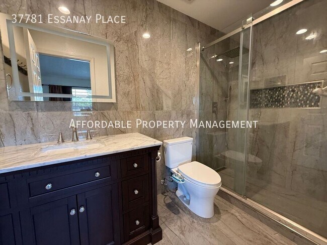 Building Photo - 37781 Essanay Pl