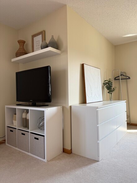 Building Photo - 4845 Underwood Ln N