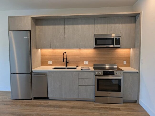 Primary Photo - 4315 S Congress Ave