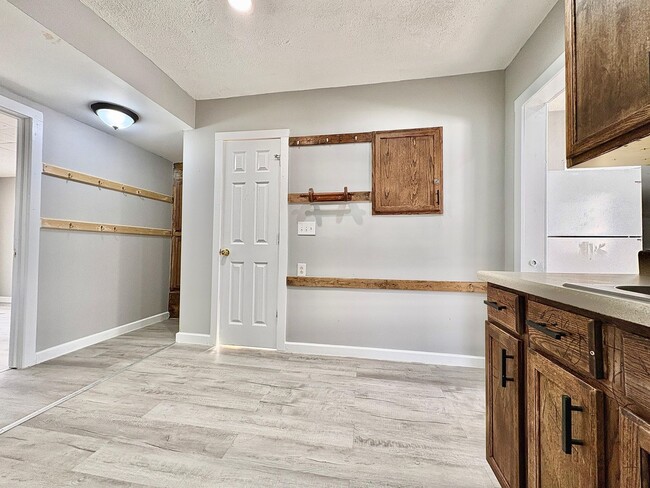 Building Photo - 1052 O'Brien