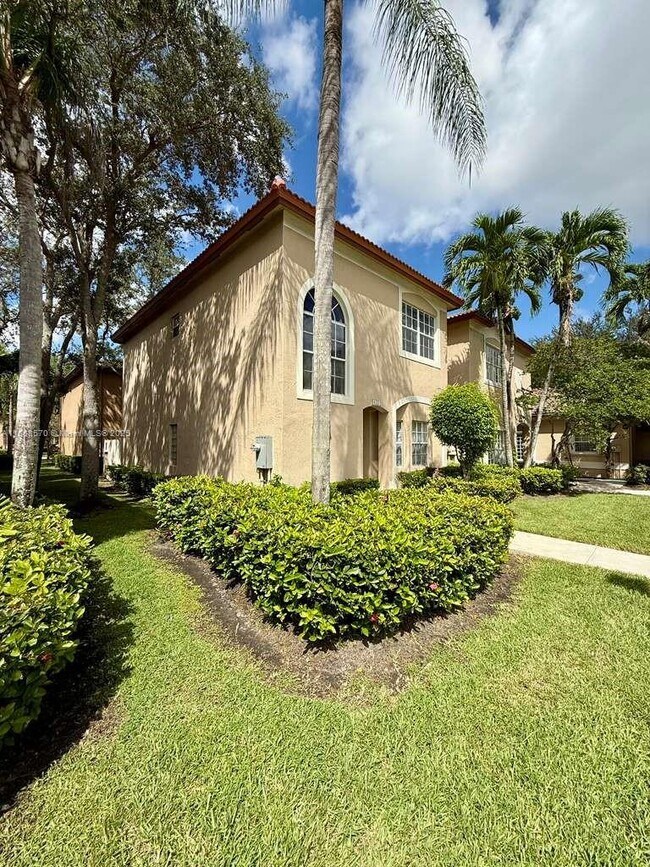 Building Photo - 16111 Emerald Cove Rd