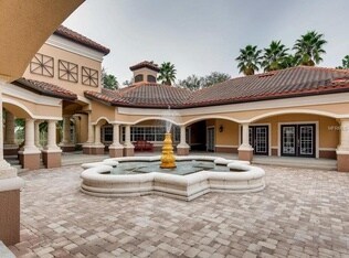 Building Photo - 13941 Fairway Island Dr