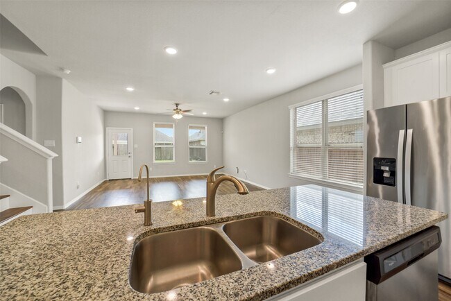 Building Photo - 8506 Lagosta Ln
