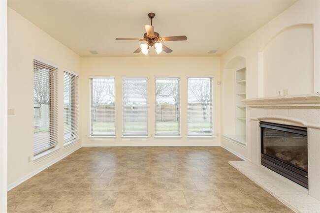 Building Photo - 9227 Mystic Falls Ln