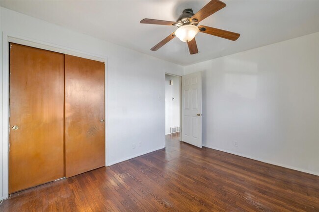 Building Photo - 9014 Ellison Dr