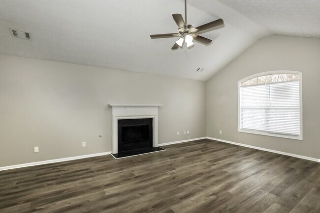 Building Photo - 1236 Jasmine Way