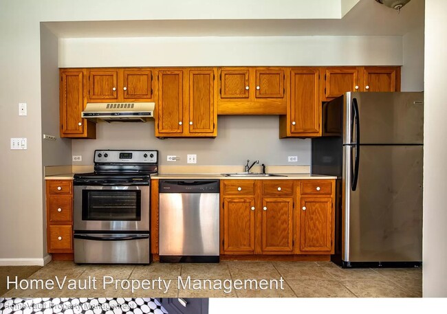 Kitchen - 229 N Poplar St