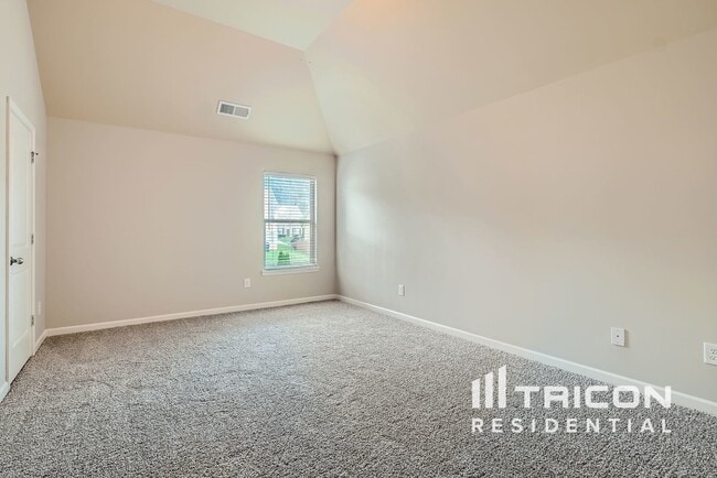 Building Photo - 416 Margaux Wy