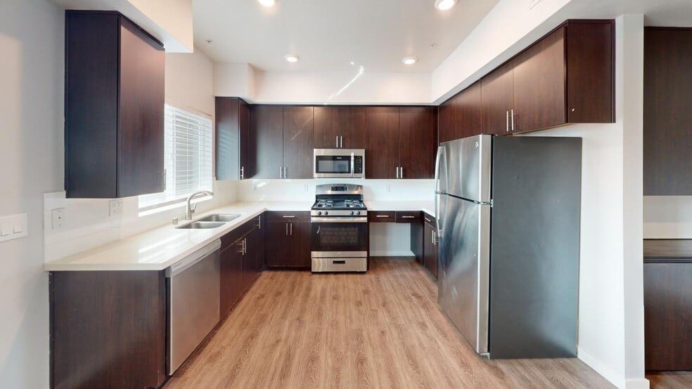 Interior Photo - The Curson