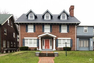 Building Photo - 11015 Wade Park Ave