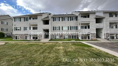 Building Photo - 8042 Copperfield Pl