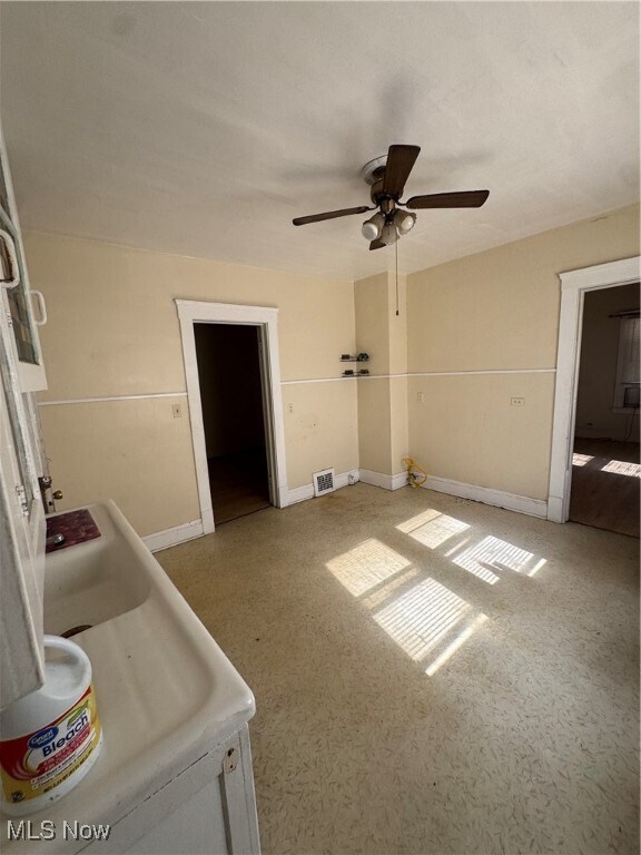 Building Photo - 3660 E 76th St