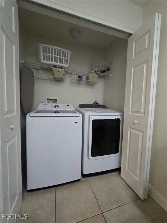 Building Photo - 2309 SW 27th St