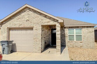 Building Photo - New Beginnings Start at AMRR: 3 Bedroom down the street from Terra Vista Middle School!