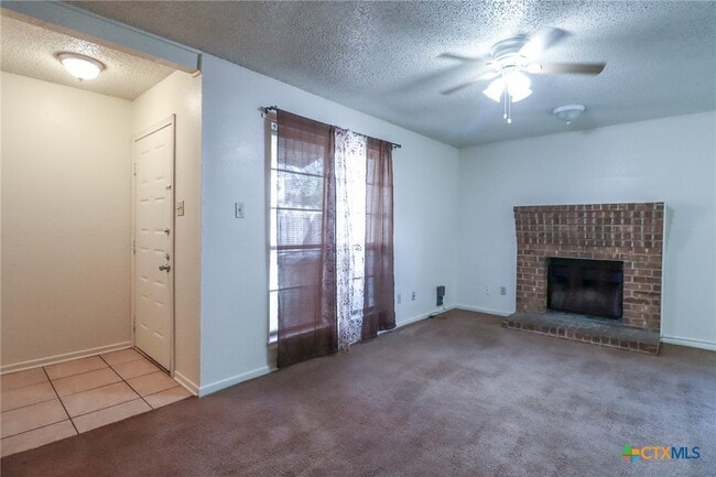 Building Photo - 1105 Covey Ln