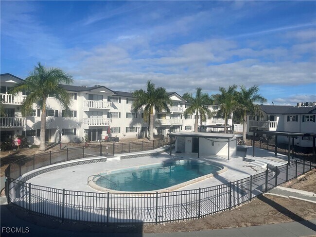 Building Photo - 3706 Broadway