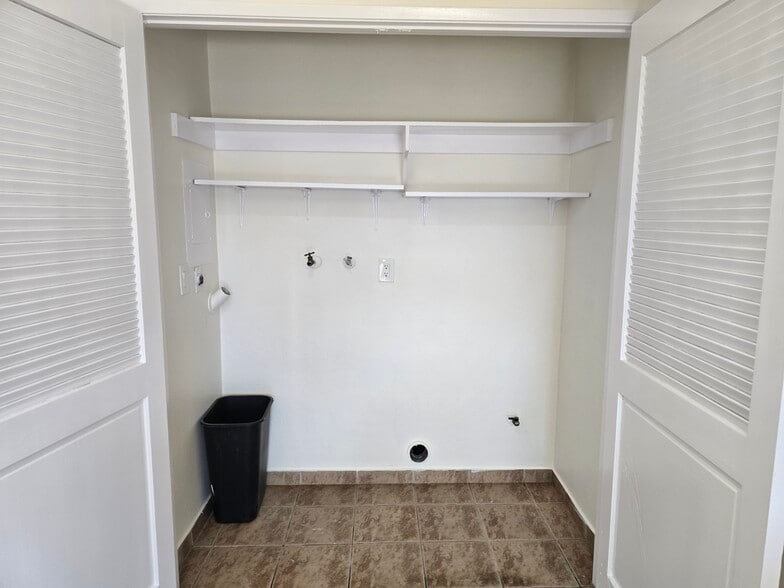 Building Photo - 4502 Donner Ct
