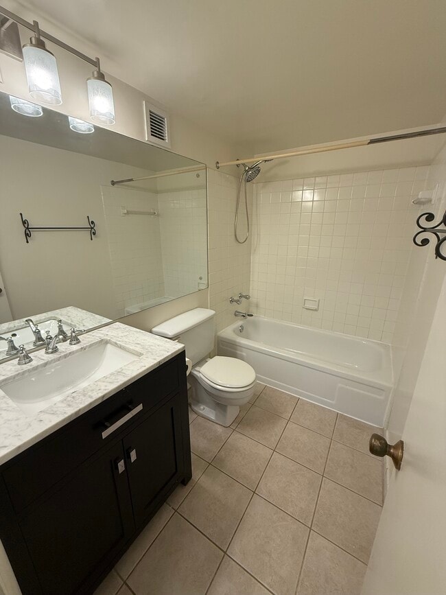 Building Photo - 2141 P St NW