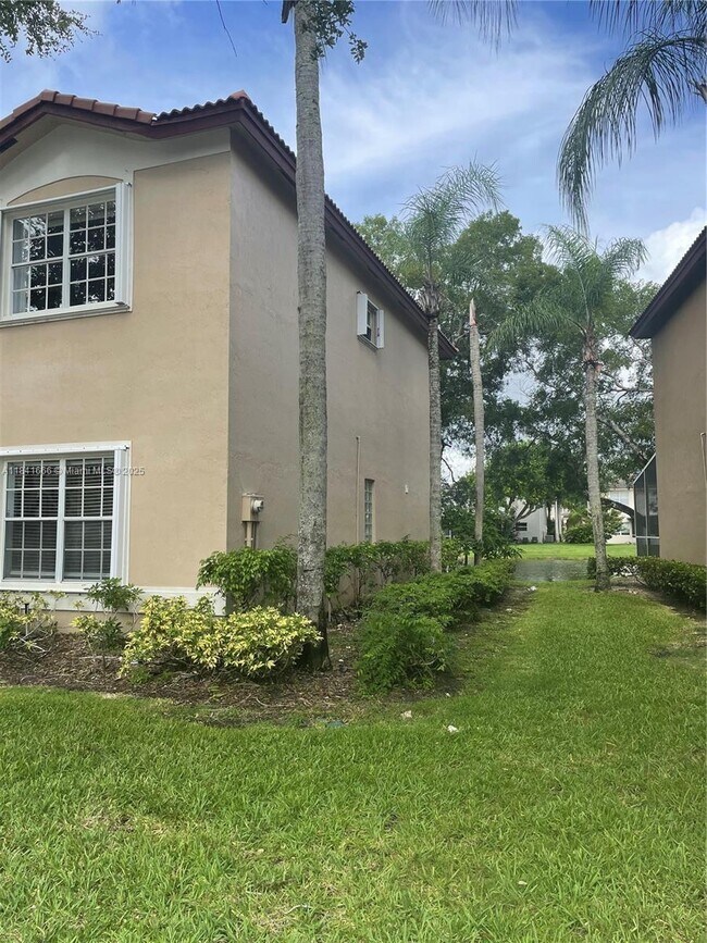 Building Photo - 16242 Emerald Cove Rd