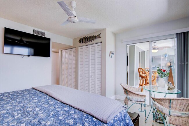 Building Photo - 10216 Regal Dr