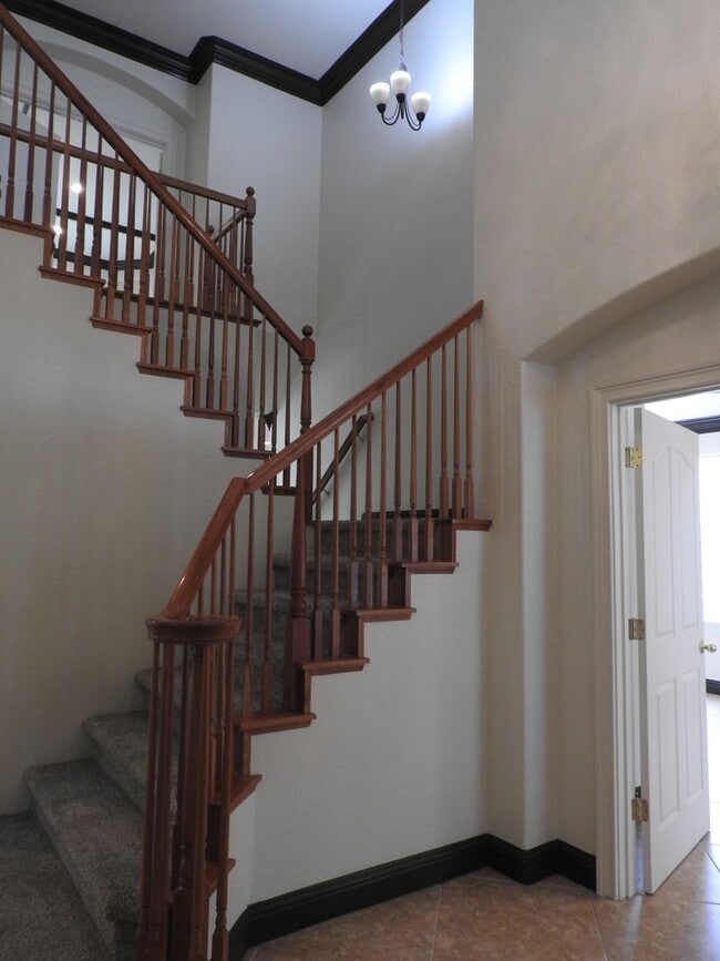 Building Photo - 300 Harvest Sky Ct