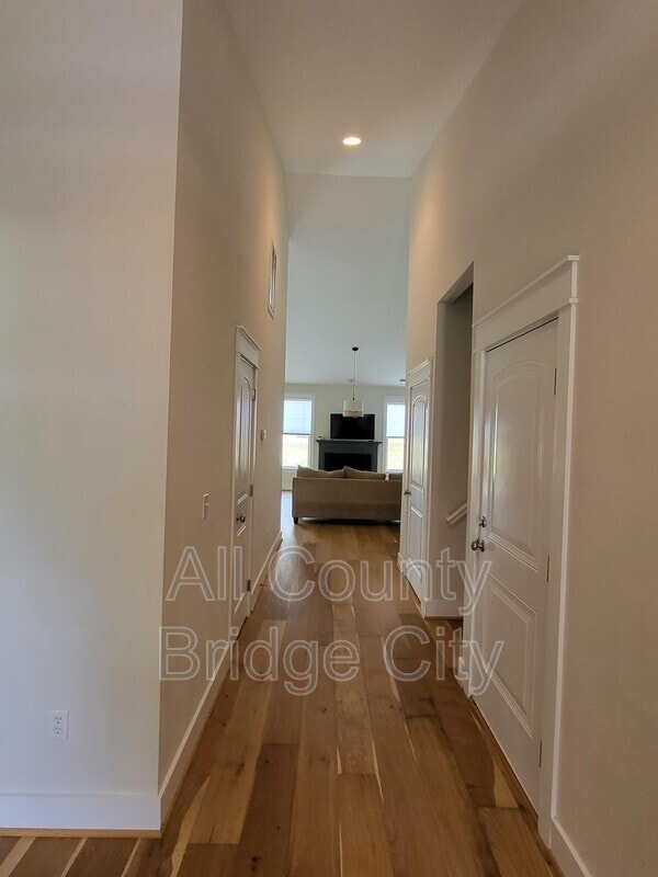 Building Photo - 216 Meritage St