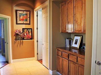 Building Photo - 12309 Thornwood Dr