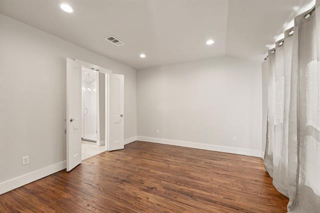 Building Photo - 3809 Carolyn Rd